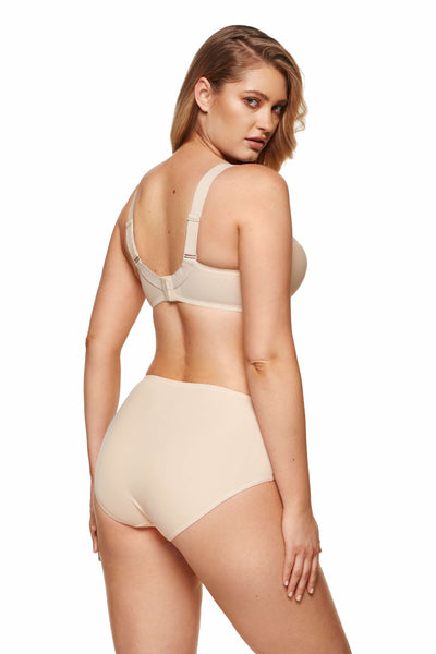 Zara beige smooth everyday panty seen from behind, worn with the matching beige bra.