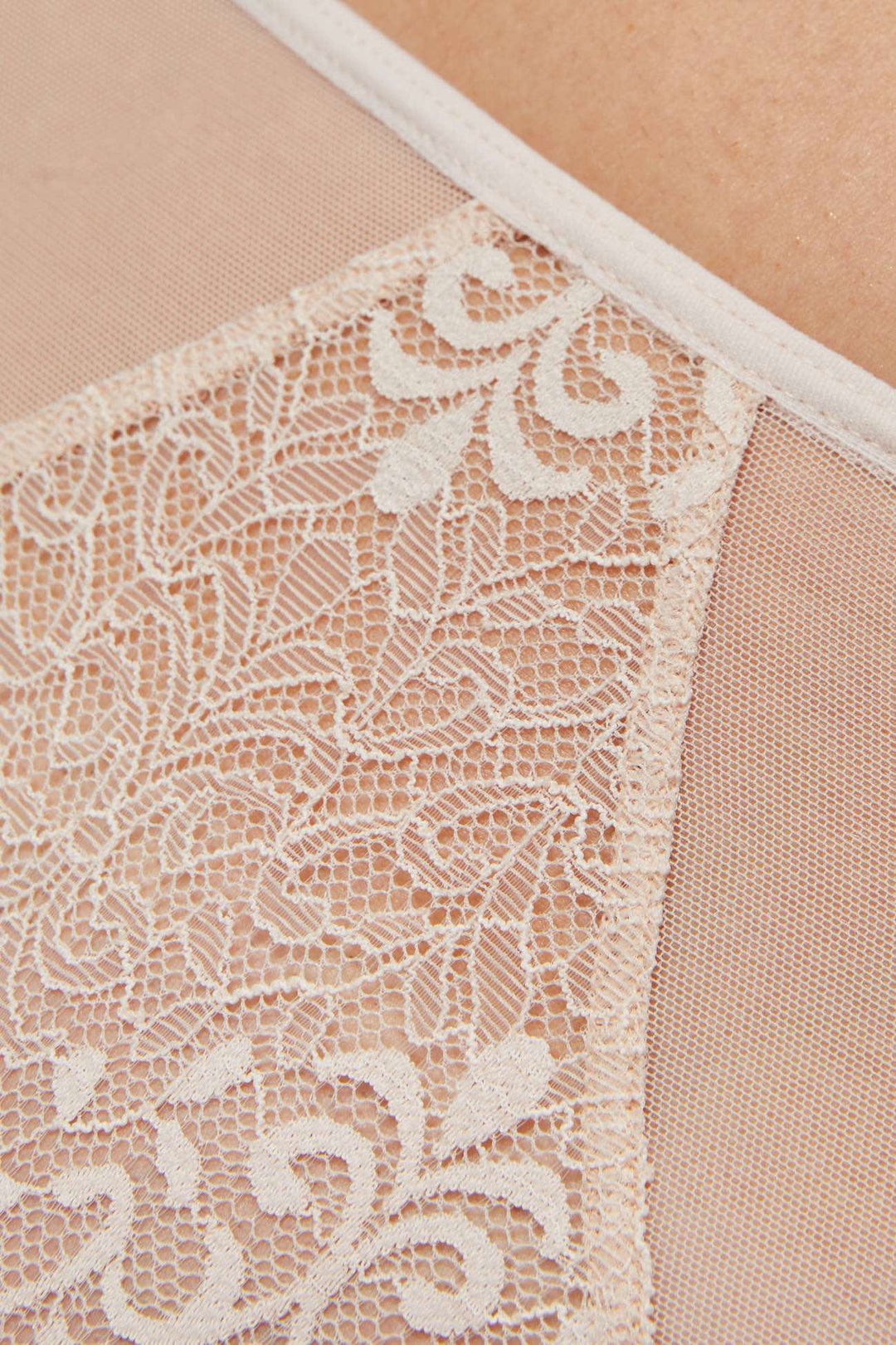 Gabi Beige High Waist Formende Spitzenpanty Dessous
