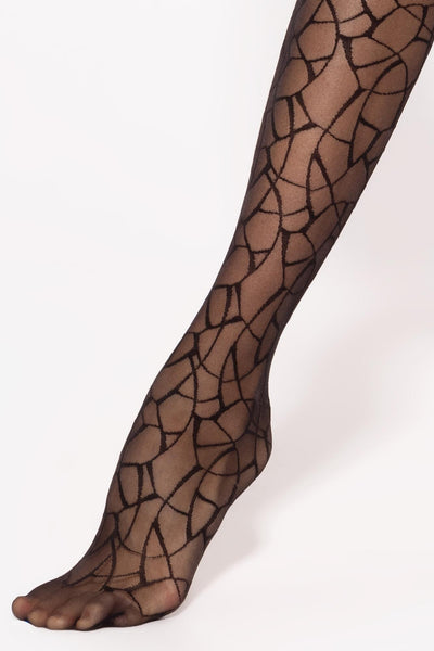 Close-up of mosaic pattern on GATTA Mosaica 20 DEN sheer black tights, front view
