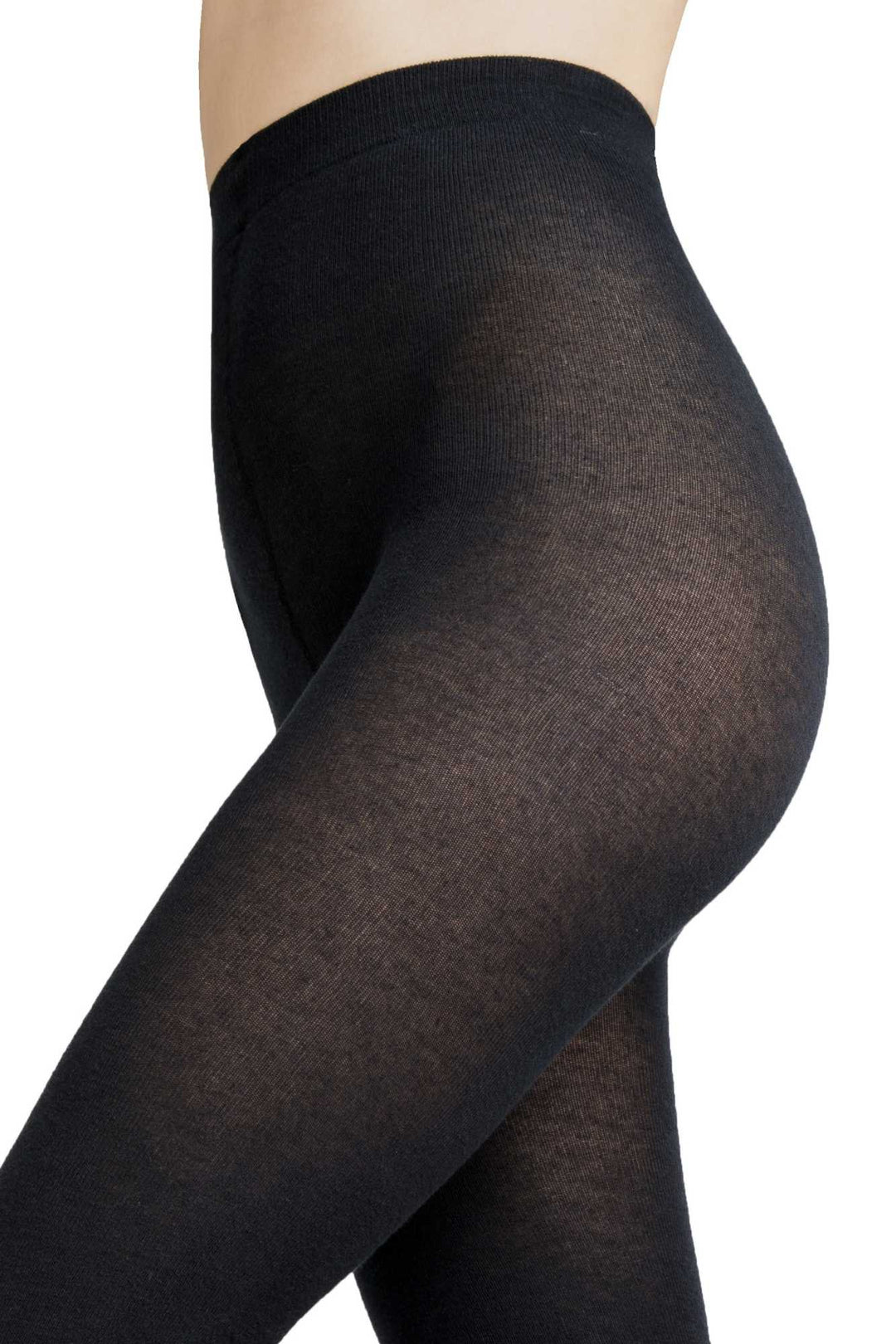 Side detail of GATTA Touch of Silk tights nero black – smooth finish, autumn winter hosiery
