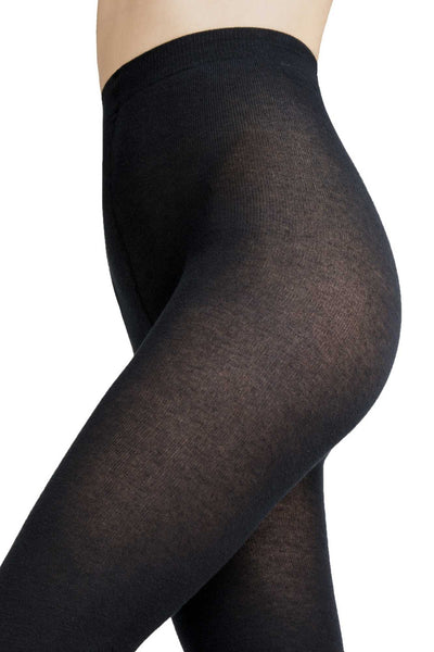 Side detail of GATTA Touch of Silk tights nero black – smooth finish, autumn winter hosiery
