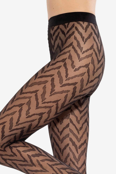 GATTA Tracy 20 DEN sheer black tights – tiger print pattern, side close-up detail
