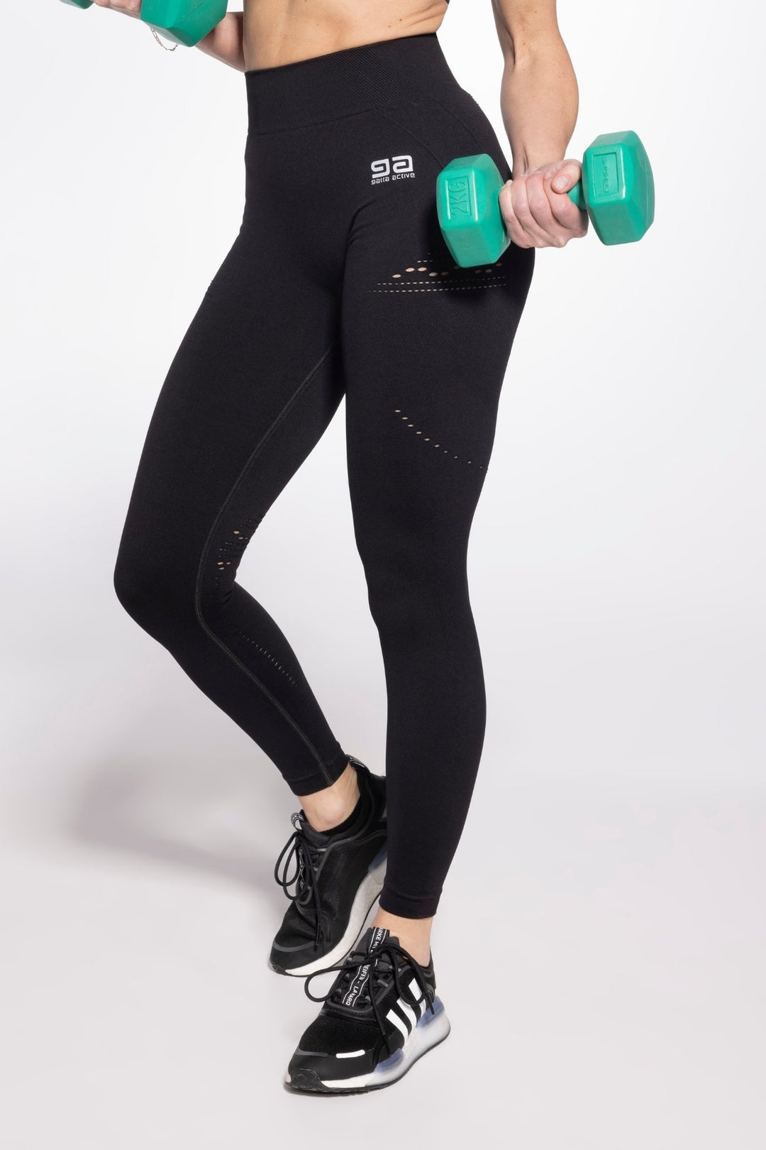 Black seamless gym leggings front view, high waist fit

